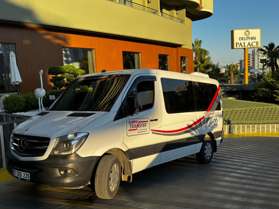 kesteltransfer.com Luxury Transfer Services from Kestel to Tekirova for a Refined Coastal Journey